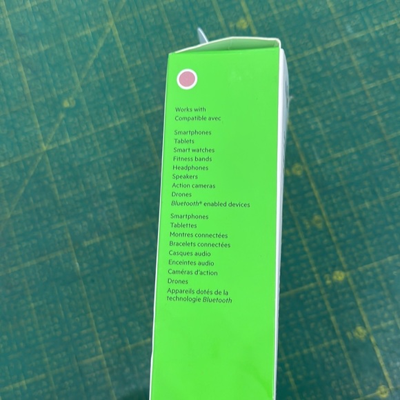 ROSE GOLD belkin 5000mAh Pocket Power 5K Portable Power Bank - Picture 9 of 10